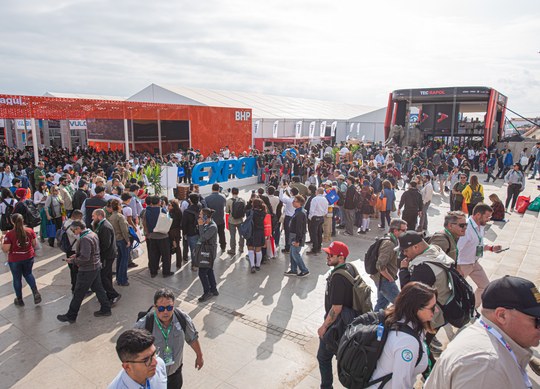 EXPONOR 2026 neutraliza su huella de carbono